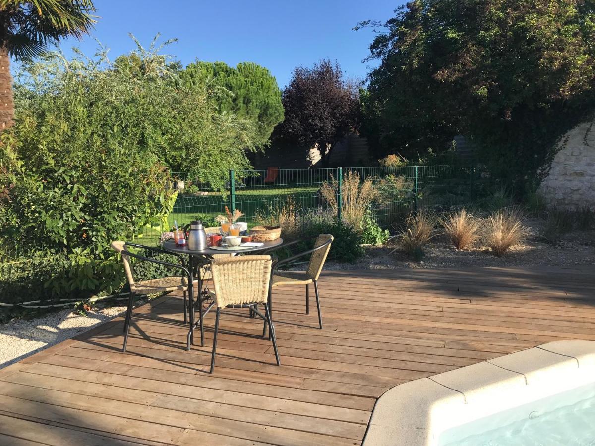 Le Clos Des Grandes Rivieres Sainte-Soulle Luaran gambar